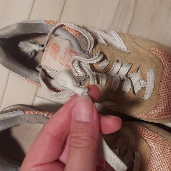 New Balance Women's Classic 574 Beige Tan - Picture 8 of 8